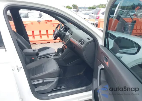 2021 Volkswagen Tiguan 2.0T Se/2.0T Se R-Line Black/2.0T Sel из США, поврежденный, VIN 3VV2B7AX8MM065822